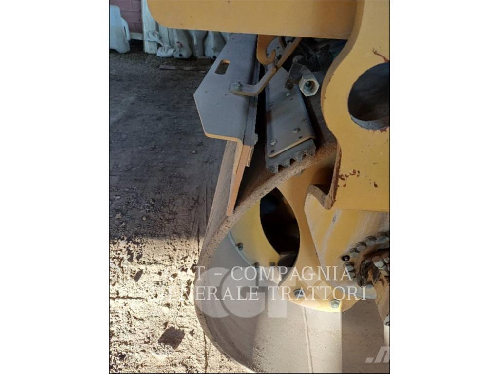 CAT CB7 Pavimentadoras de asfalto