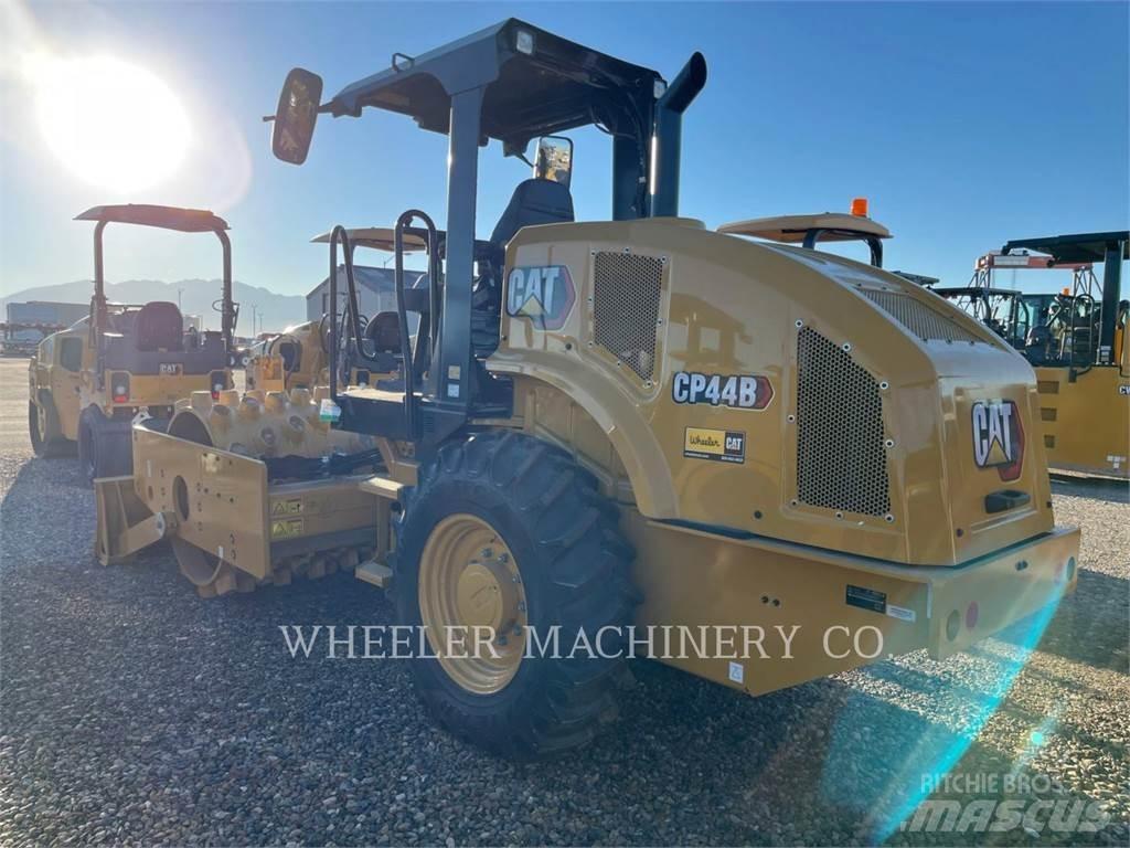 CAT CP44B Cilindros Compactadores monocilíndricos