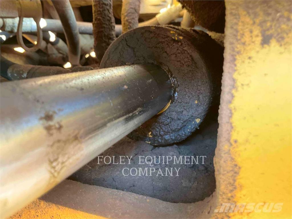 CAT CP56 Compactadores para terra