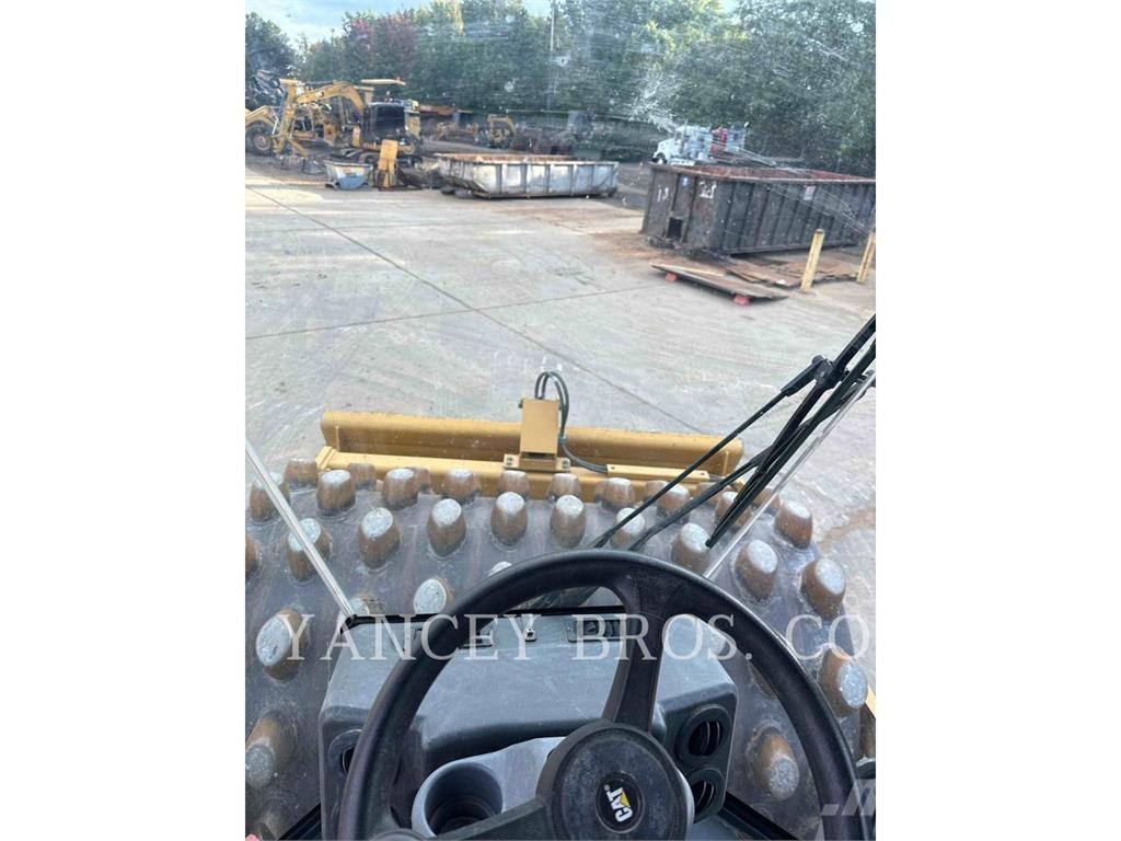 CAT CP56B Cilindros Compactadores monocilíndricos