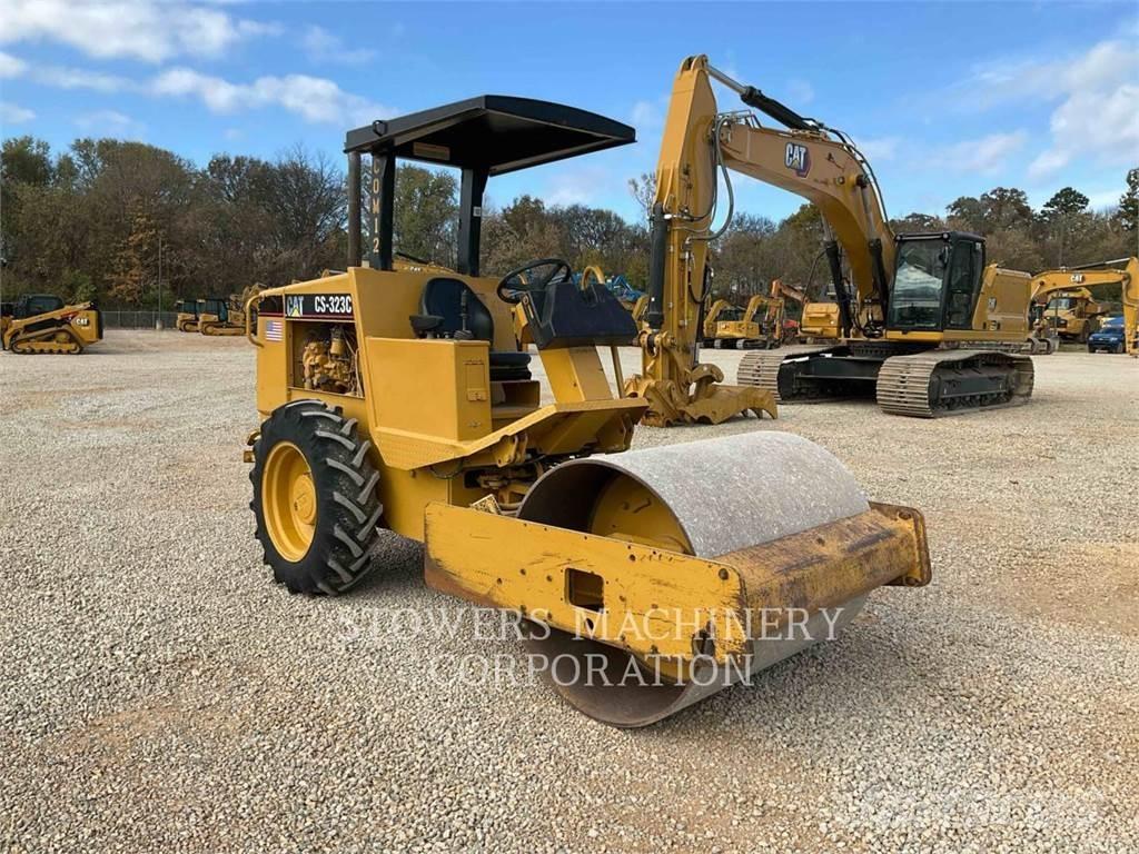 CAT CS-323C Compactadores para terra