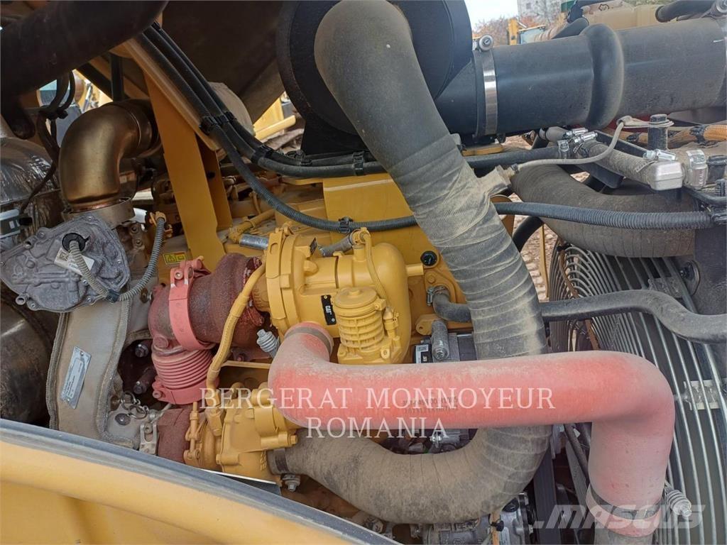 CAT CS16-03 Cilindros Compactadores monocilíndricos