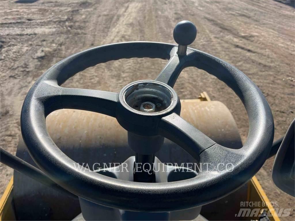 CAT CS44B Compactadores para terra