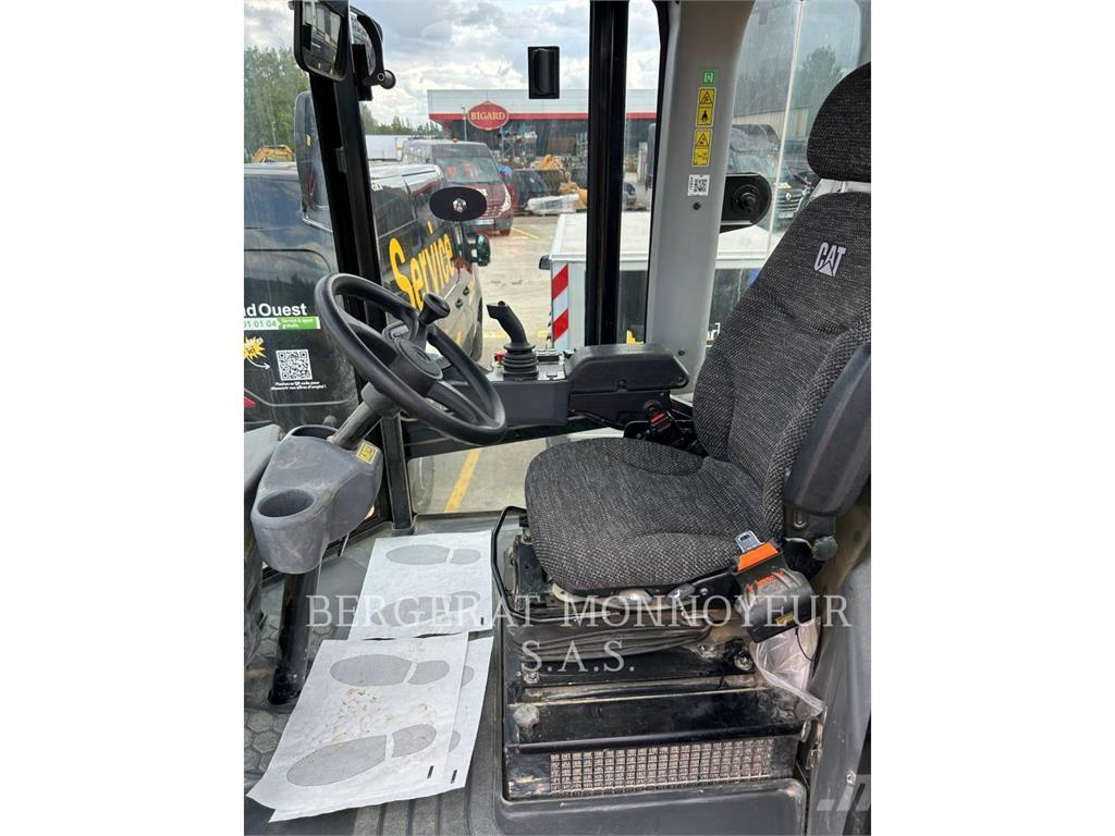 CAT CS74B 4F Compactadores para terra