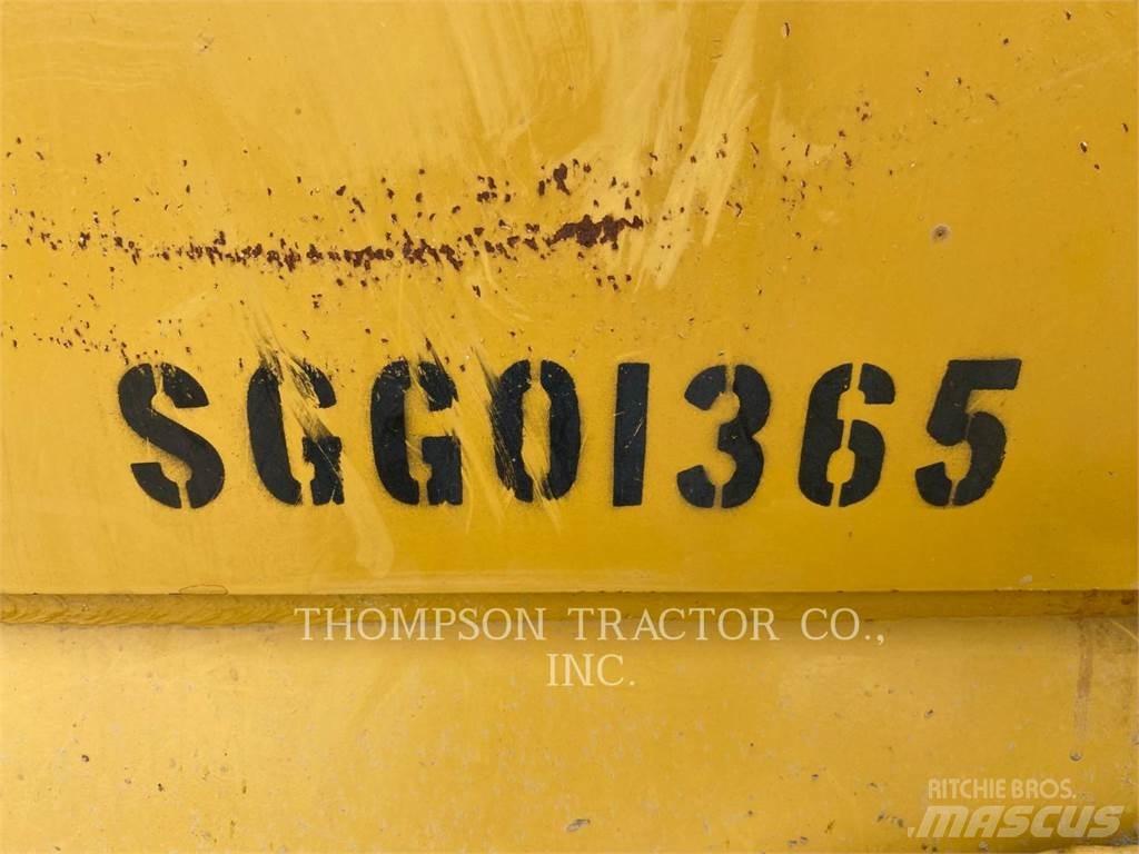 CAT D 6 N LGP Dozers - Tratores rastos