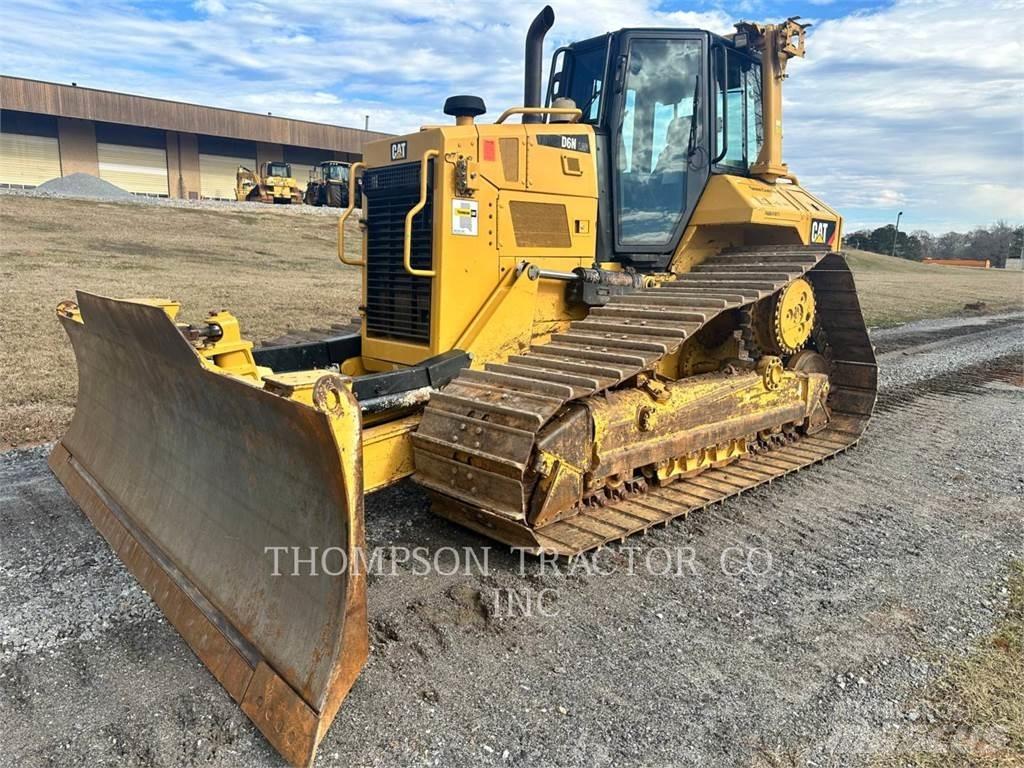 CAT D 6 N LGP Dozers - Tratores rastos