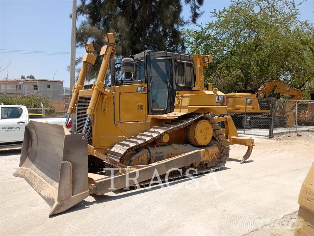 CAT D 6 T Dozers - Tratores rastos