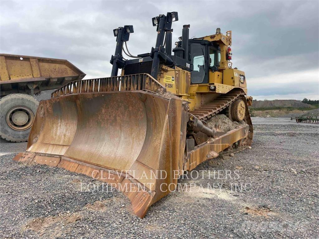 CAT D10T Dozers - Tratores rastos