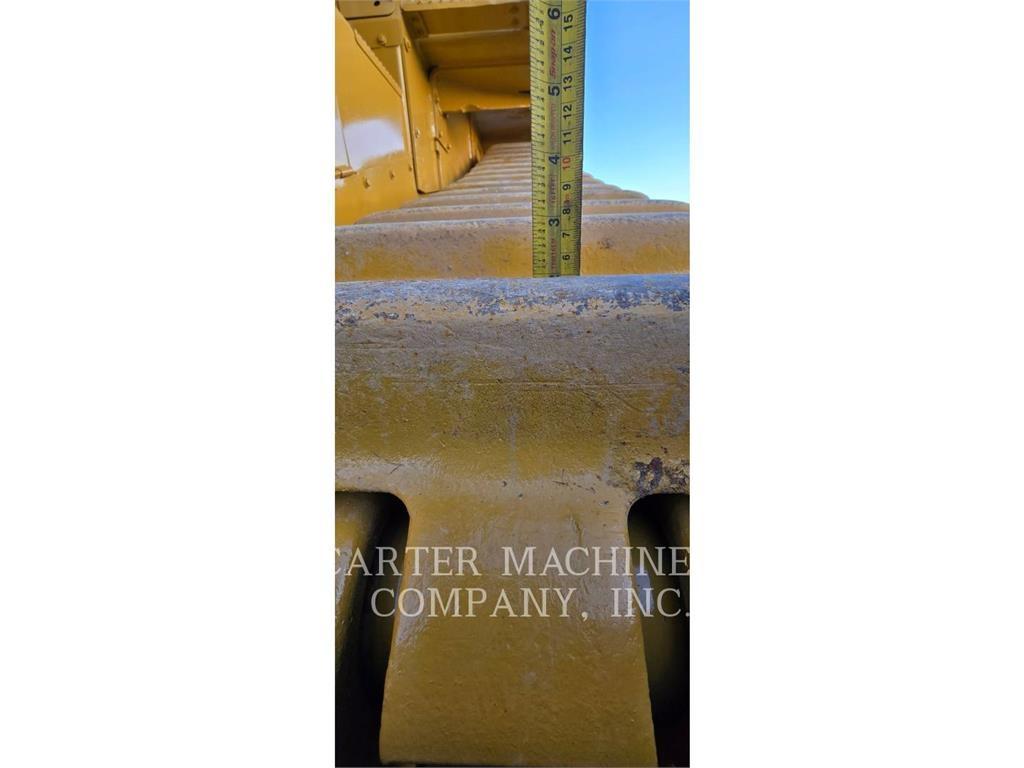 CAT D10T Dozers - Tratores rastos