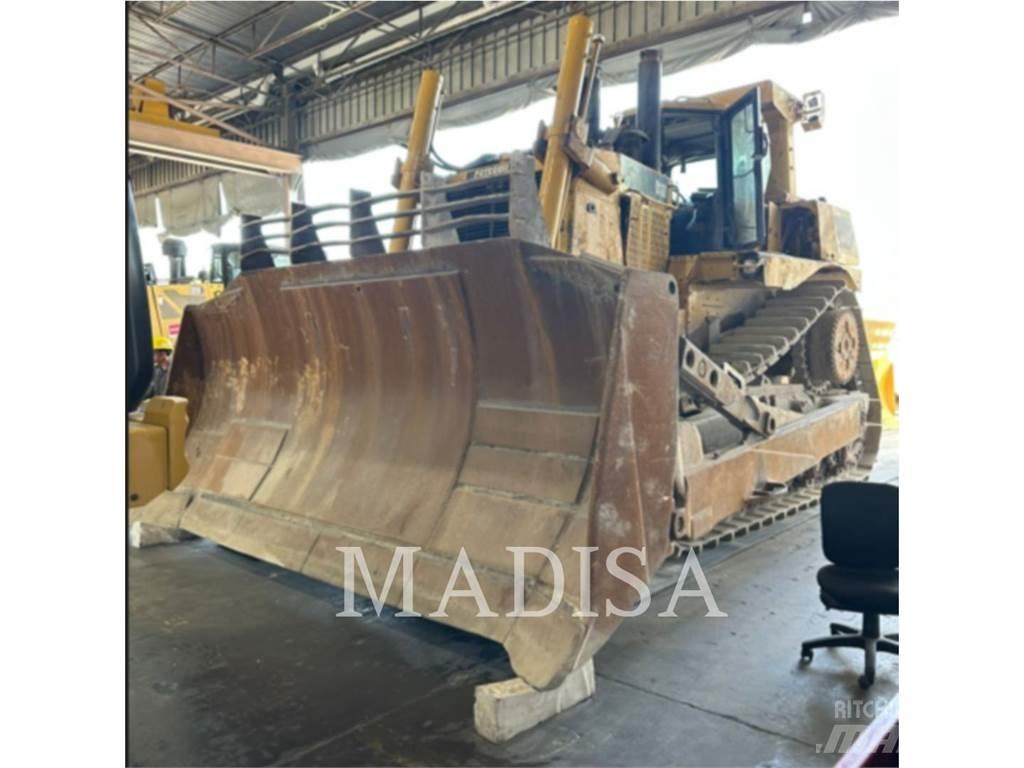 CAT D10T Dozers - Tratores rastos