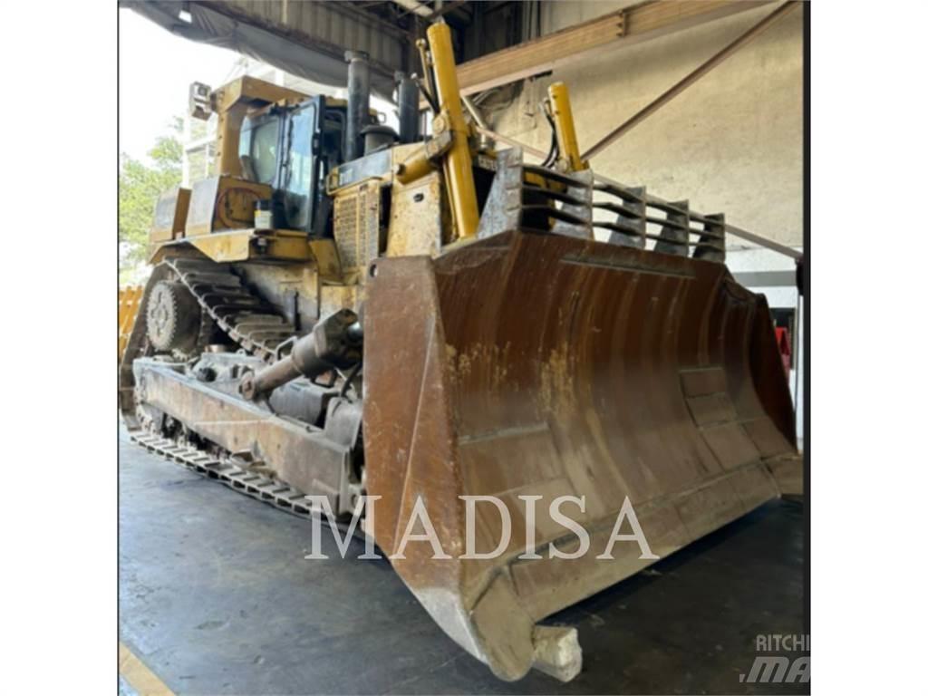 CAT D10T Dozers - Tratores rastos
