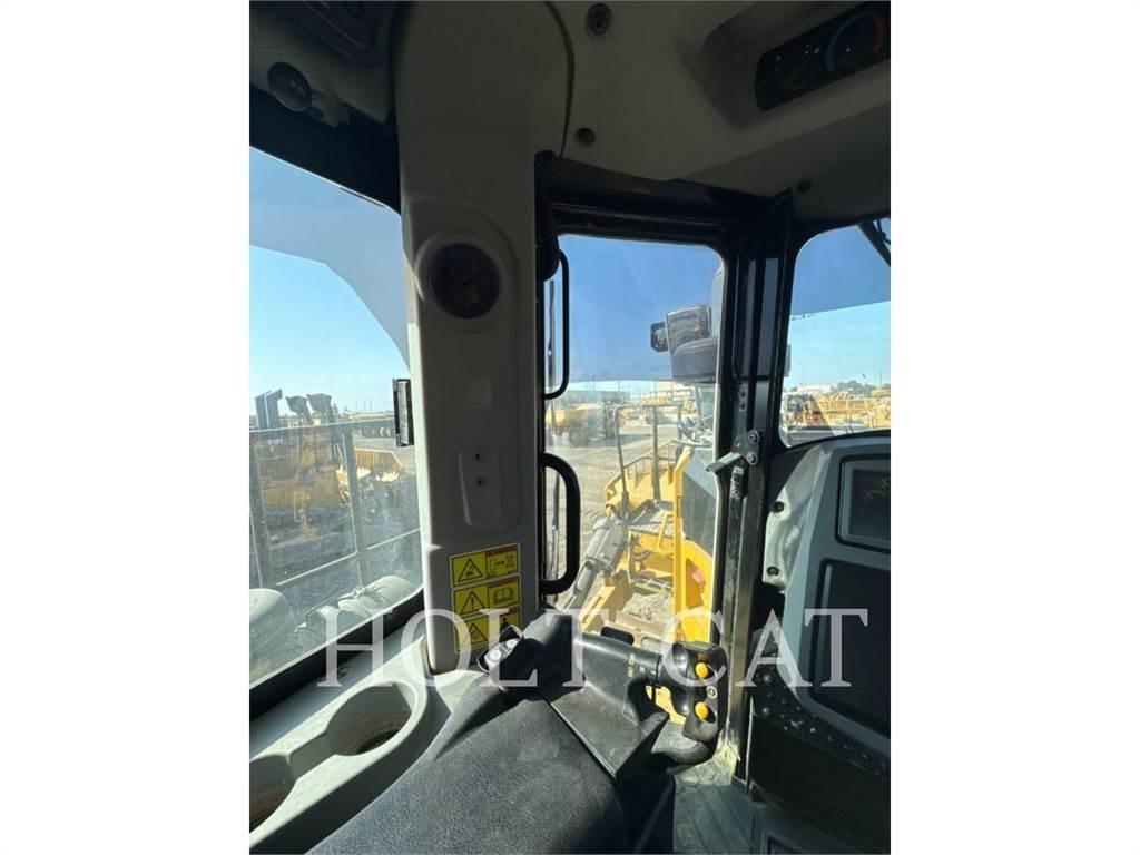 CAT D10T SS Dozers - Tratores rastos