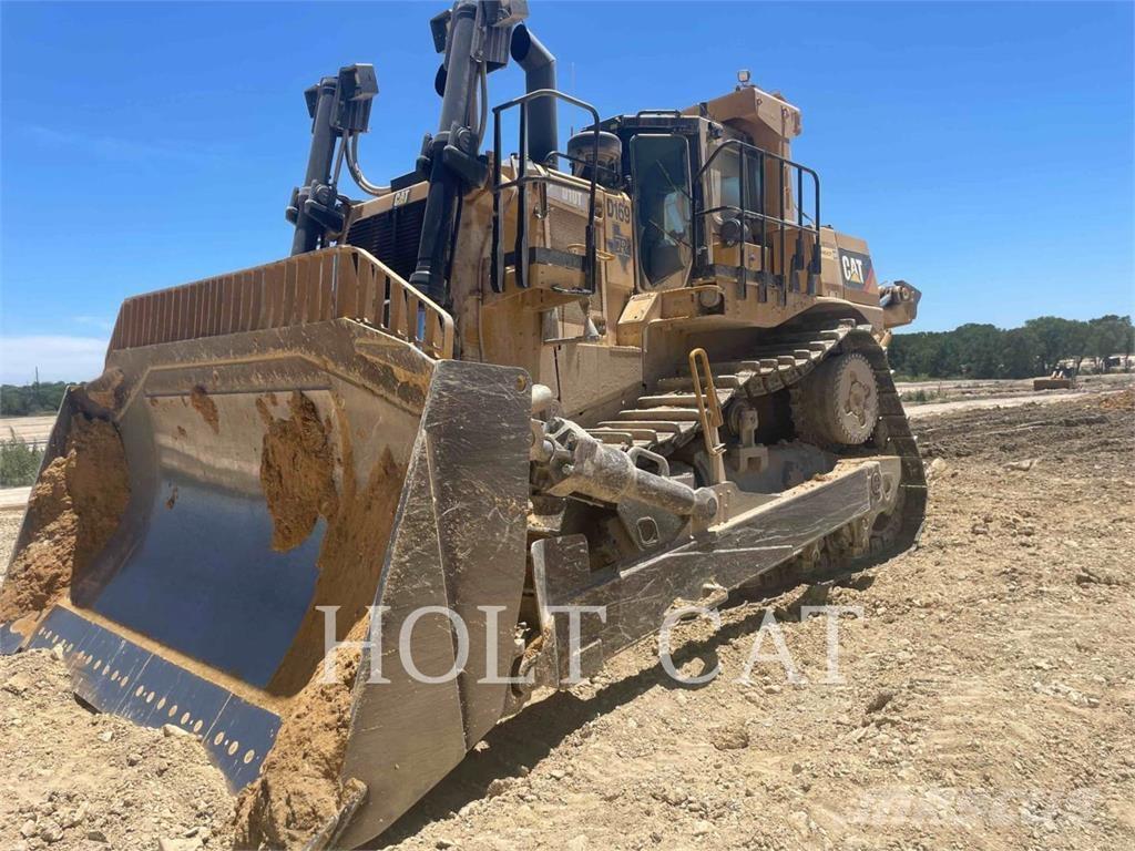 CAT D10T2 Dozers - Tratores rastos
