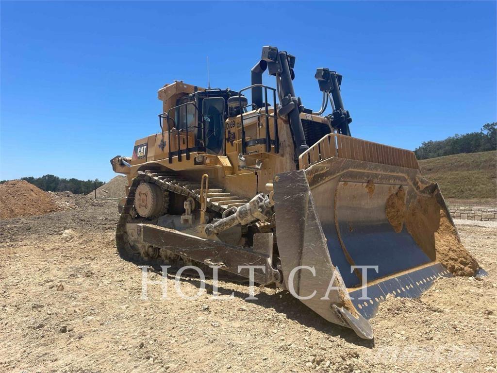CAT D10T2 Dozers - Tratores rastos