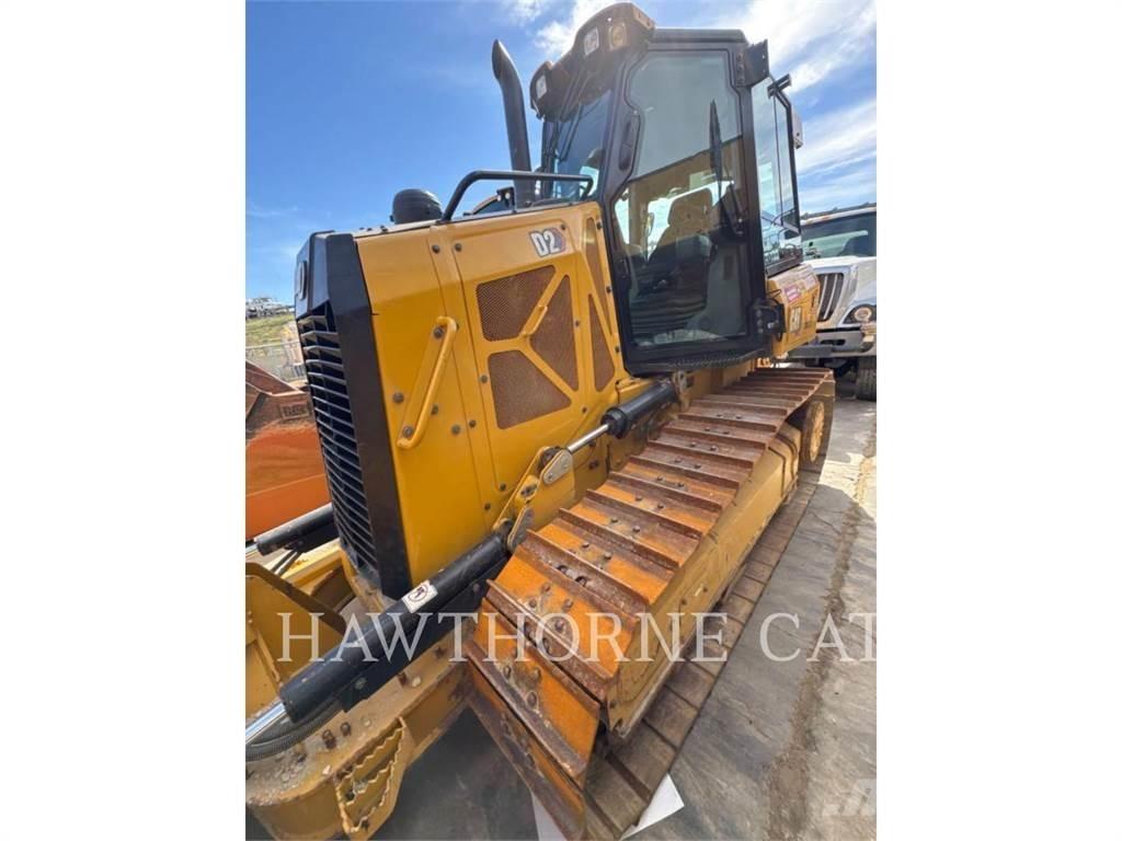 CAT D2 Dozers - Tratores rastos