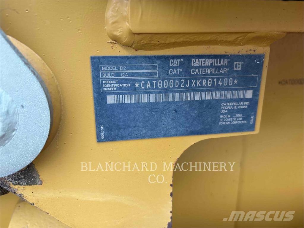 CAT D2 LGP Dozers - Tratores rastos