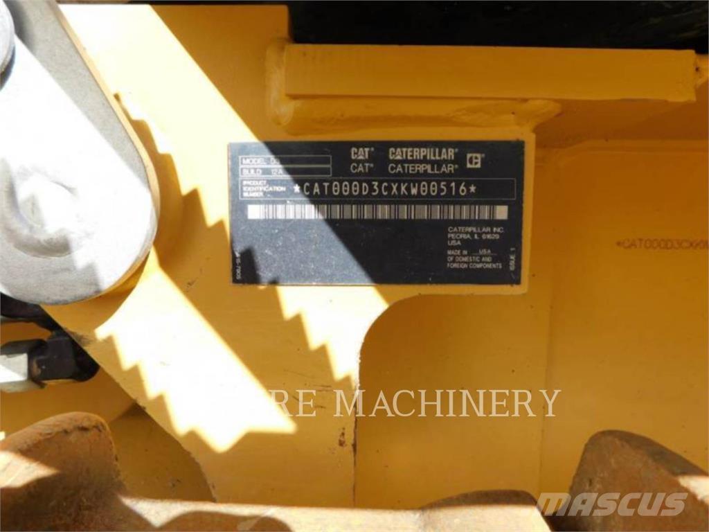 CAT D3-12 ARO Dozers - Tratores rastos