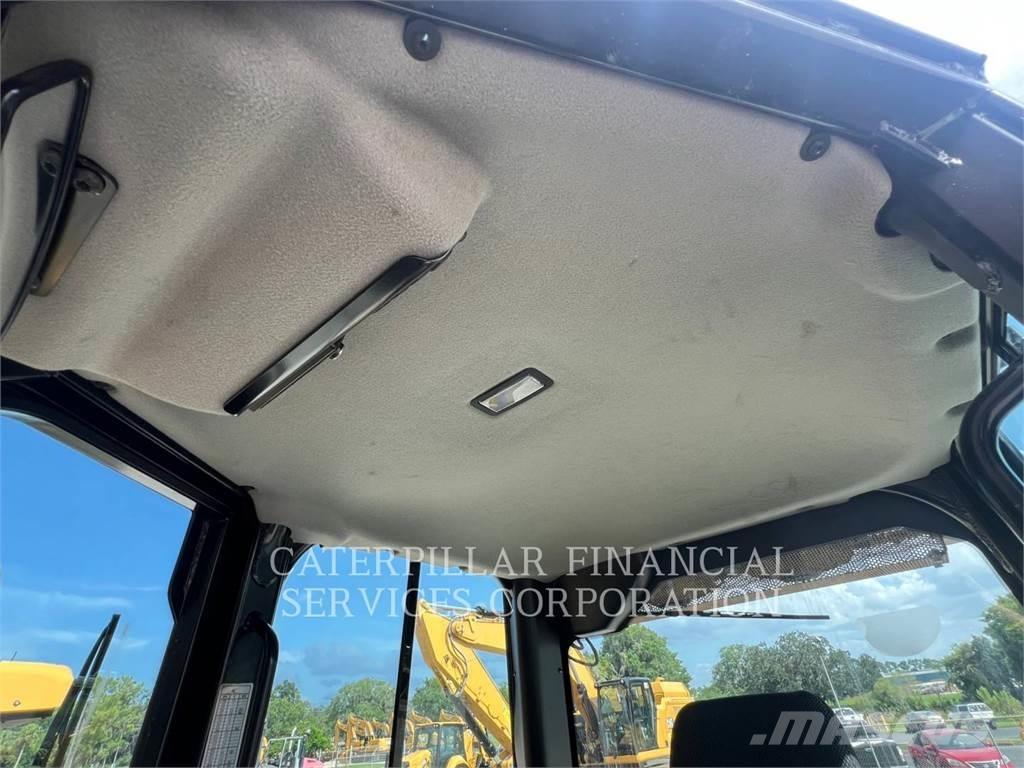 CAT D3-12LGP Dozers - Tratores rastos