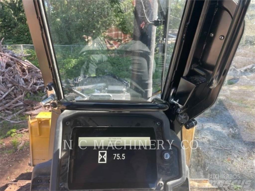 CAT D3 CB Dozers - Tratores rastos