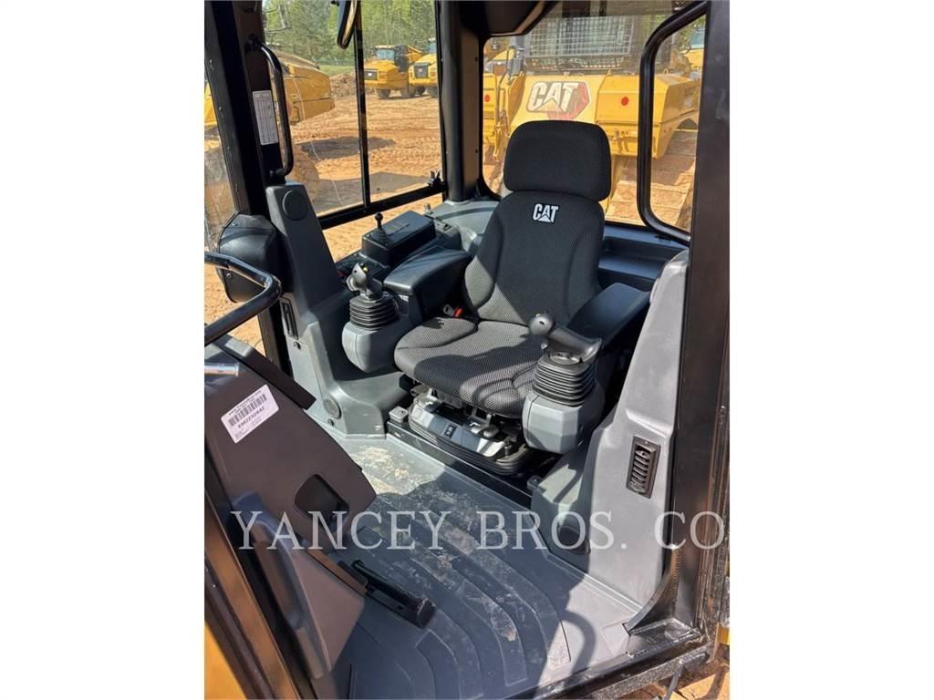 CAT D3 LGP Dozers - Tratores rastos