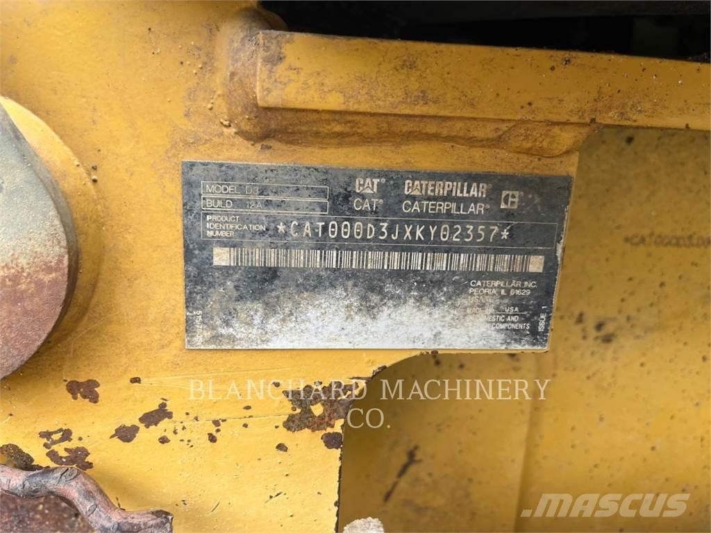 CAT D3 LGP Dozers - Tratores rastos