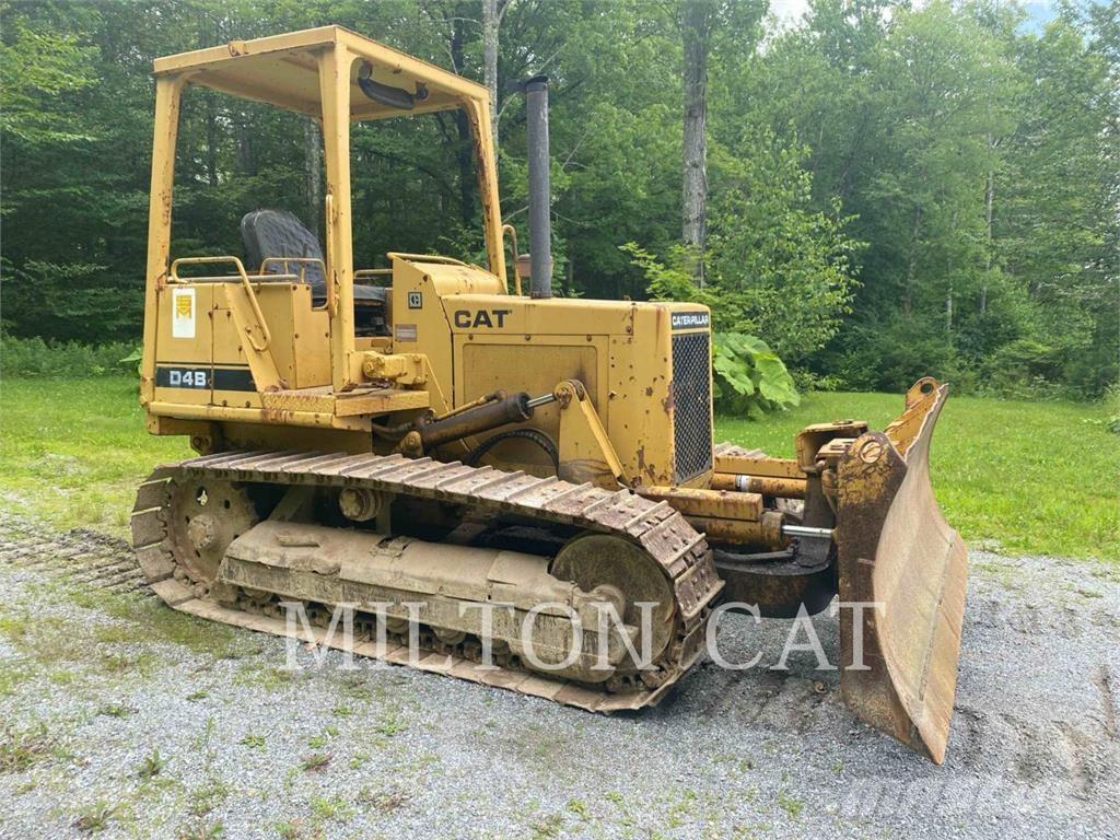 CAT D3B Dozers - Tratores rastos