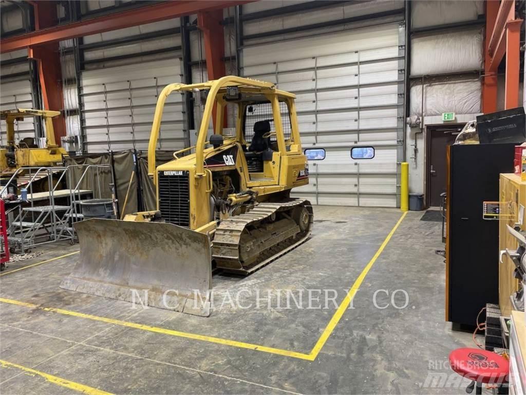 CAT D3G XLCN Dozers - Tratores rastos