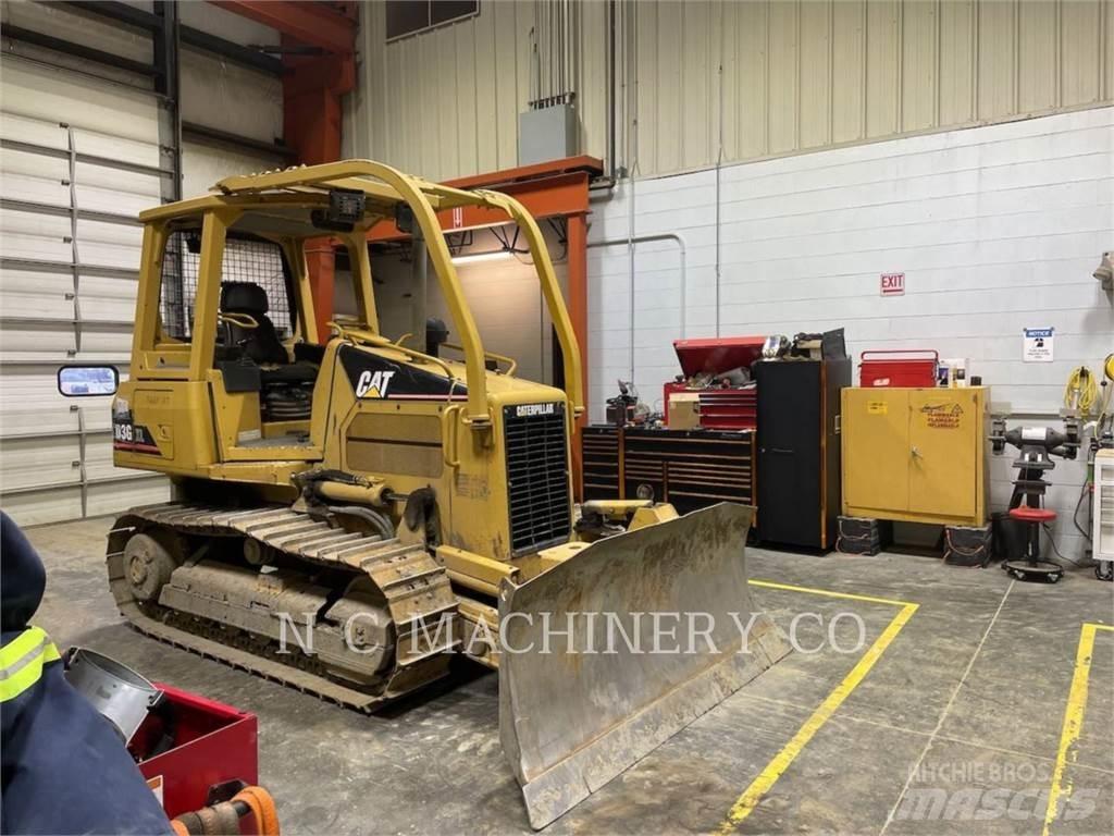 CAT D3G XLCN Dozers - Tratores rastos