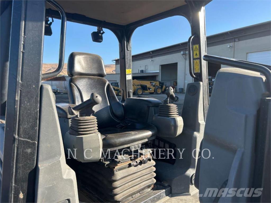 CAT D3K2 XLCN Dozers - Tratores rastos