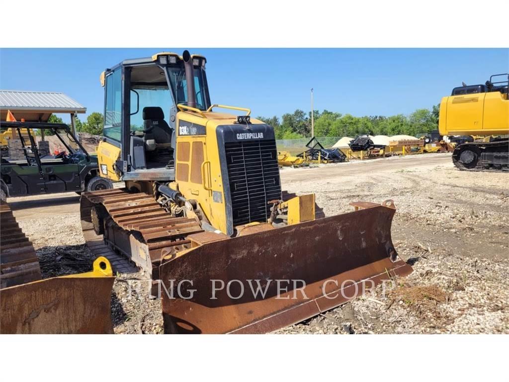 CAT D3K2LGP Dozers - Tratores rastos