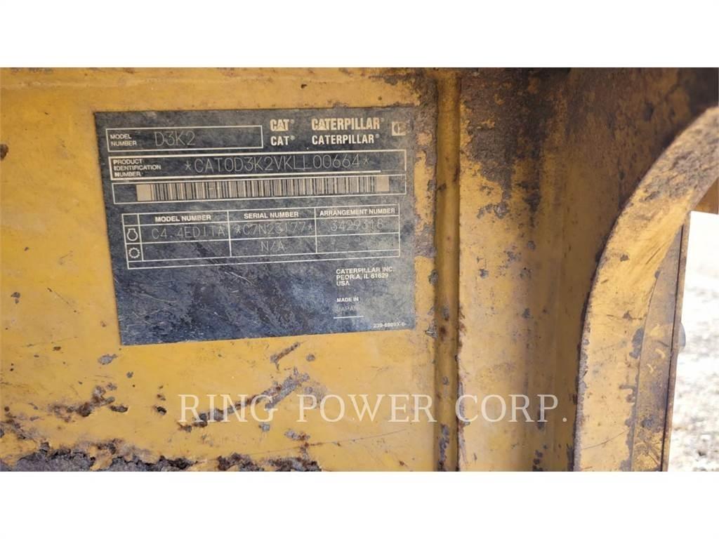 CAT D3K2LGP Dozers - Tratores rastos