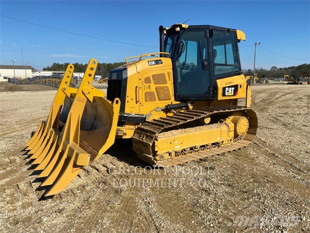 CAT D3K2LGP Dozers - Tratores rastos