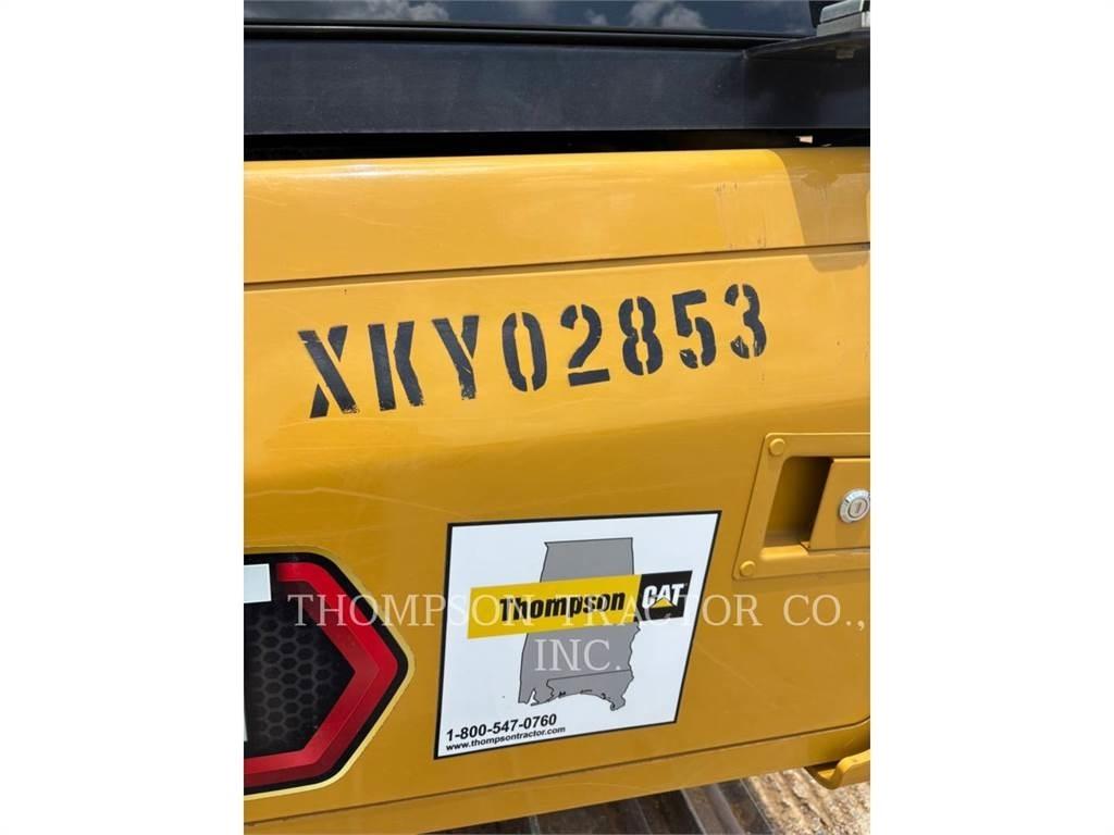 CAT D3LGP Dozers - Tratores rastos