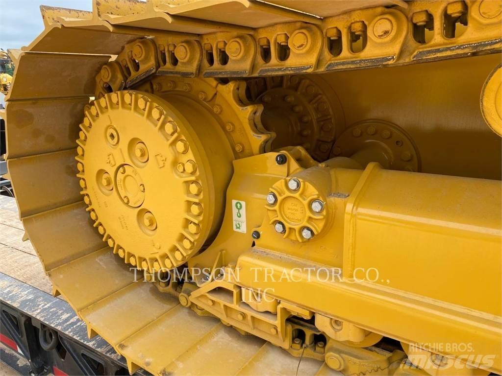 CAT D4 Dozers - Tratores rastos