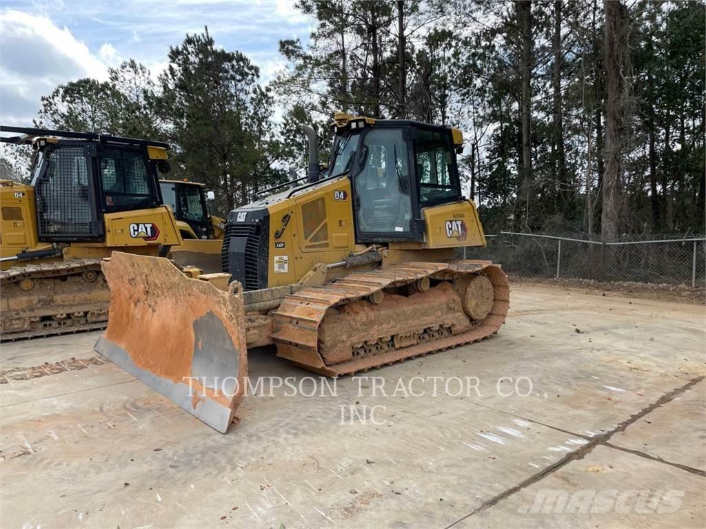 CAT D4 Dozers - Tratores rastos