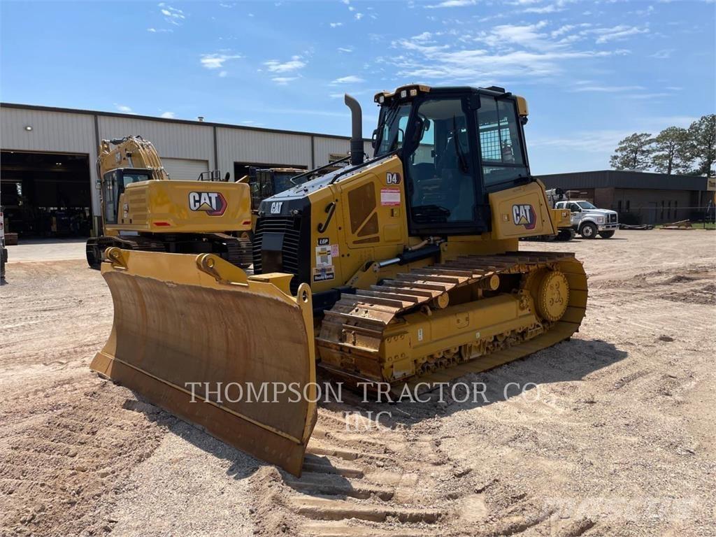 CAT D4 Dozers - Tratores rastos