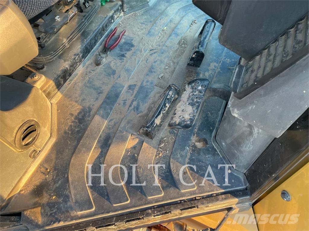 CAT D4-15VP Dozers - Tratores rastos