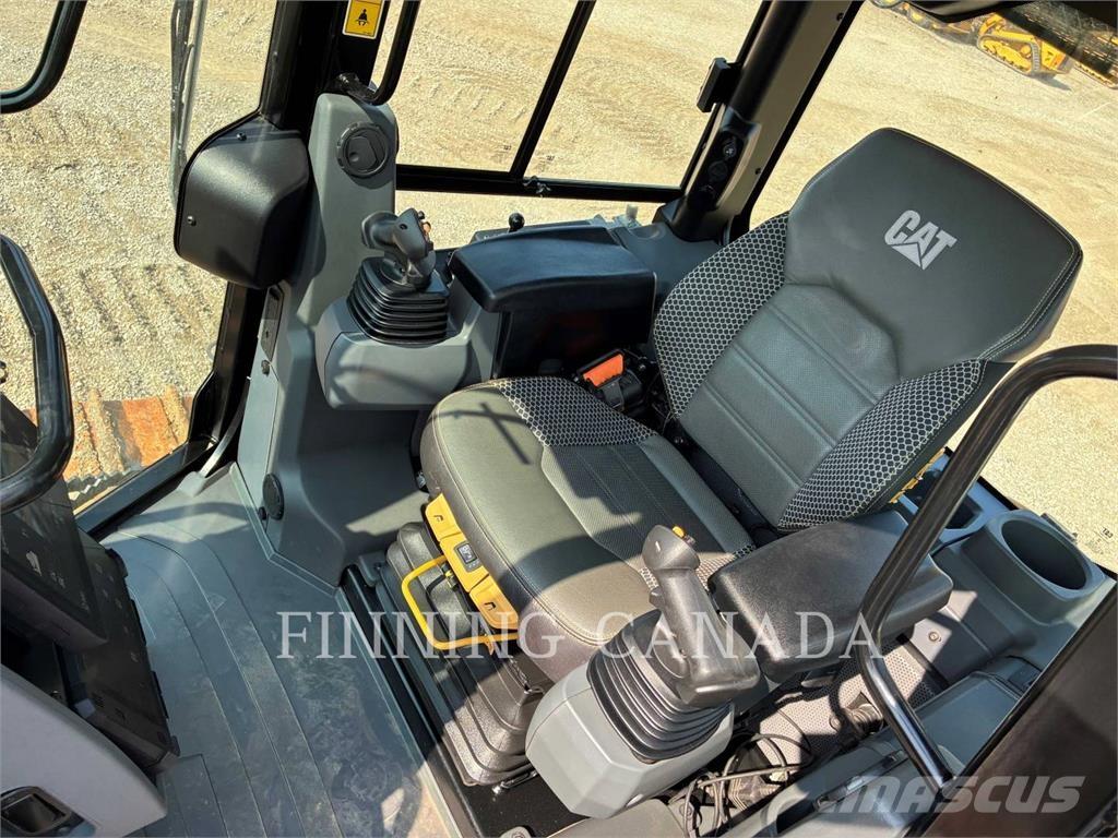 CAT D4-16 Dozers - Tratores rastos