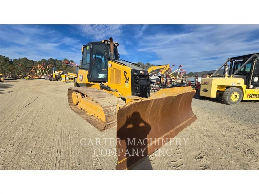 CAT D4-16 VP Dozers - Tratores rastos
