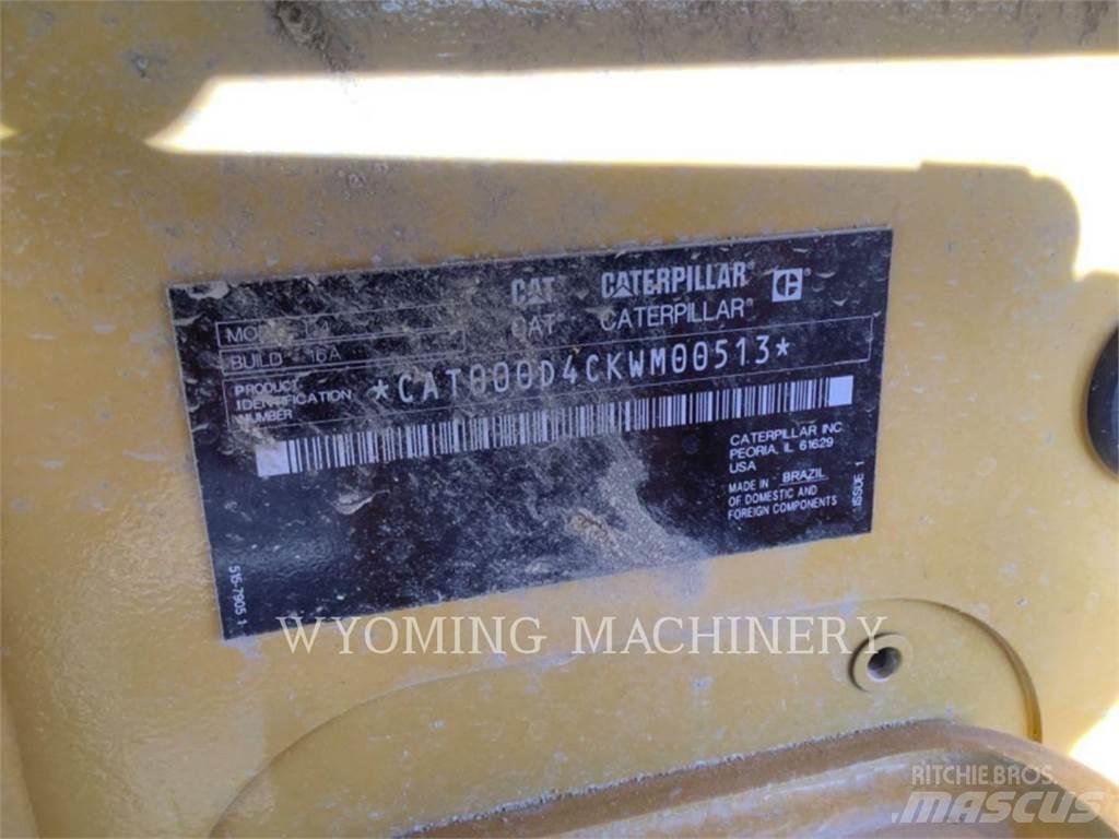 CAT D4 VP Dozers - Tratores rastos