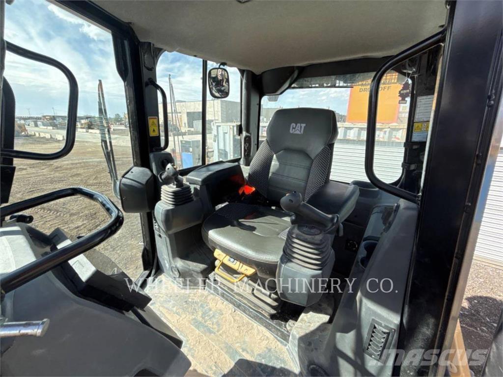 CAT D4 XL Dozers - Tratores rastos