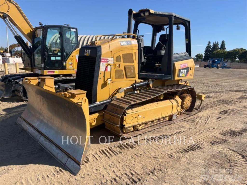 CAT D4K Dozers - Tratores rastos