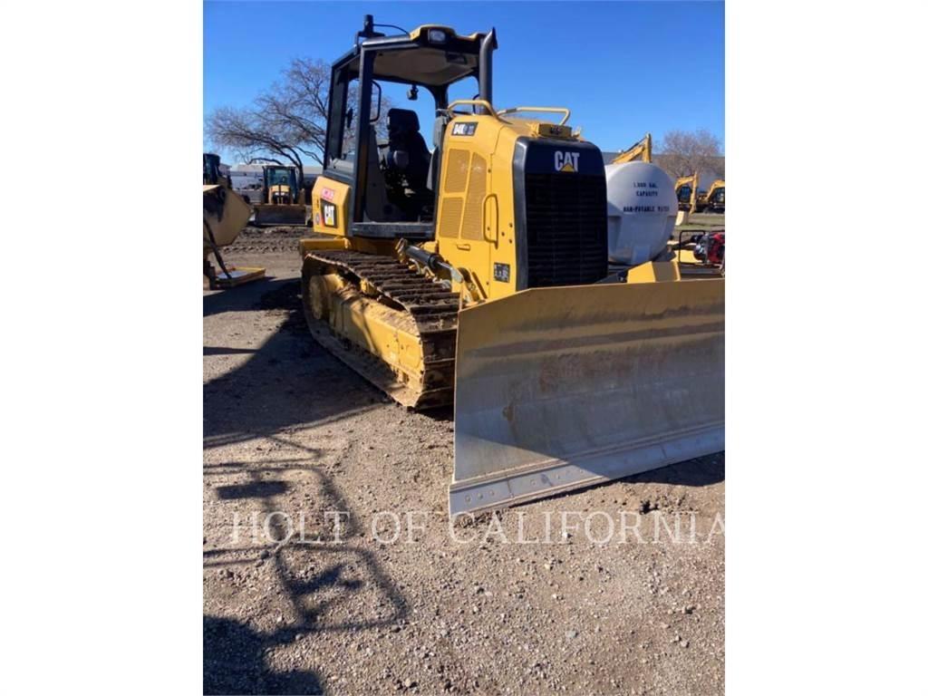 CAT D4K2 Dozers - Tratores rastos