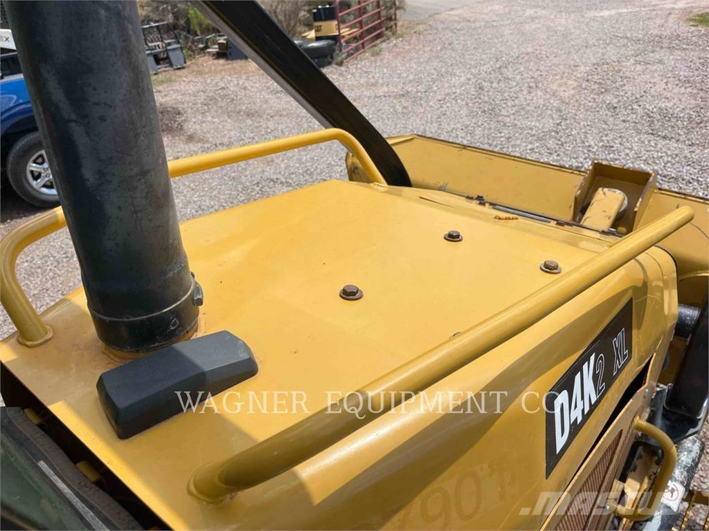 CAT D4K2 XL Dozers - Tratores rastos