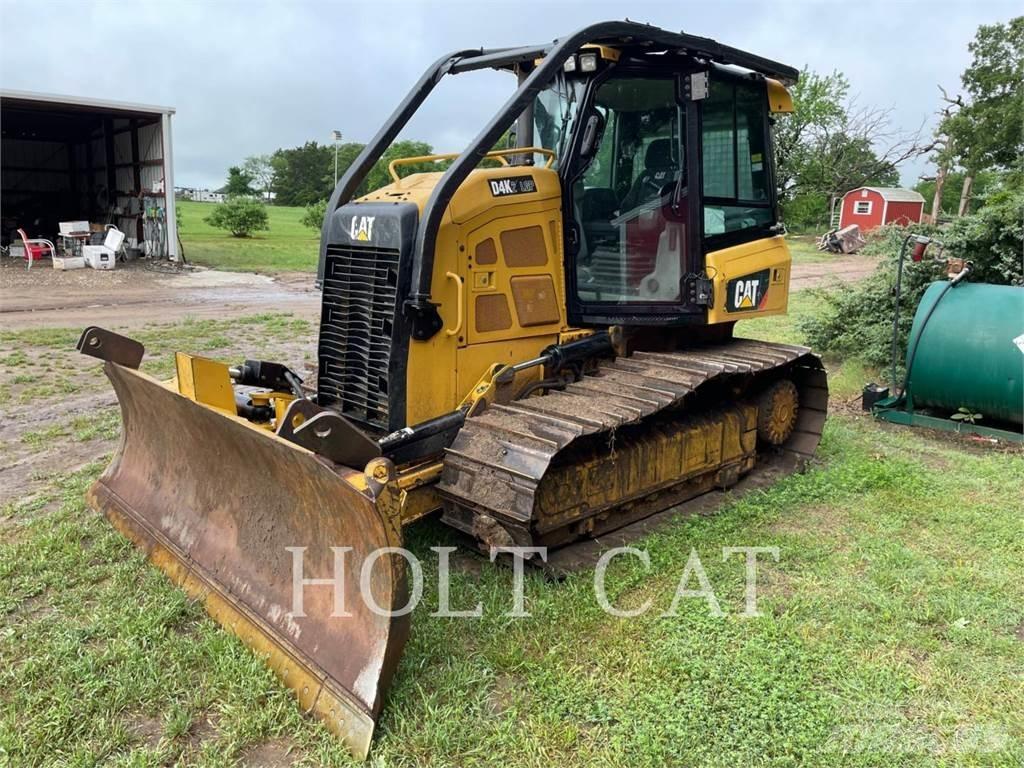 CAT D4K2LGP Dozers - Tratores rastos