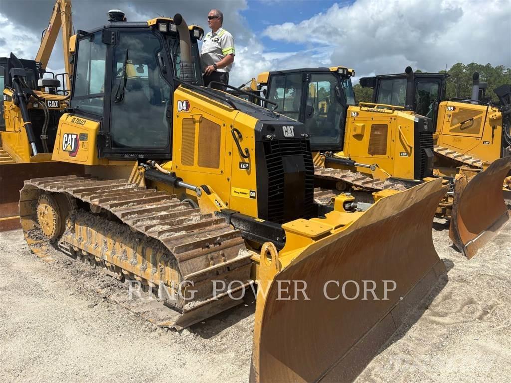 CAT D4VPEW Dozers - Tratores rastos