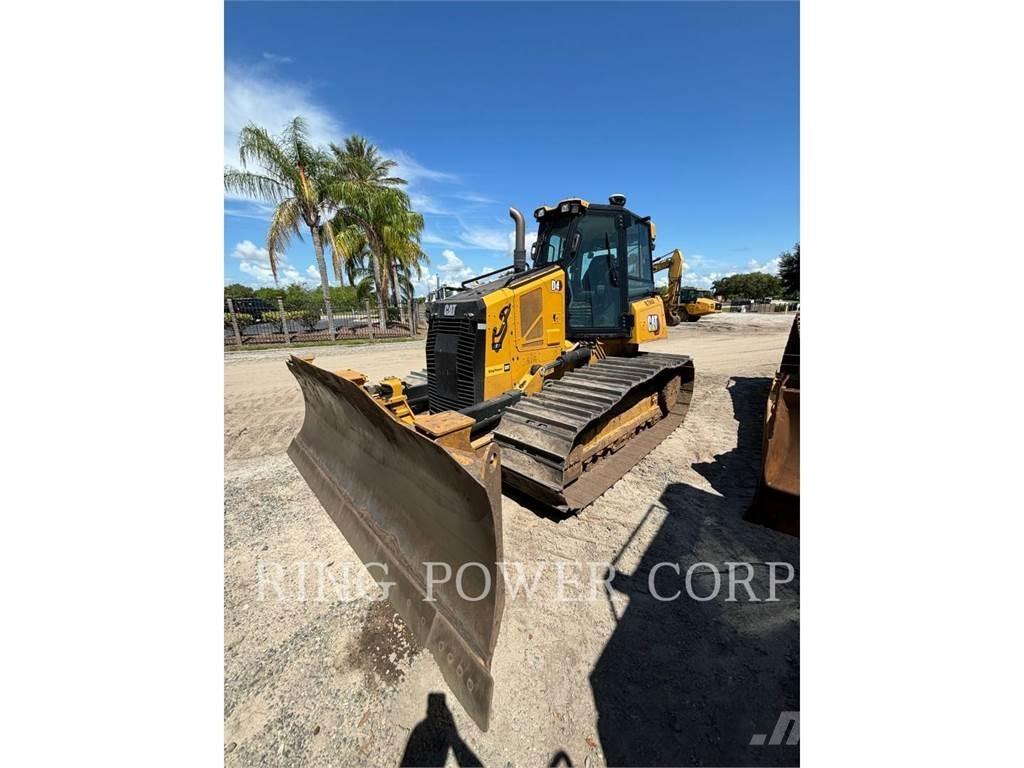 CAT D4VPEW Dozers - Tratores rastos