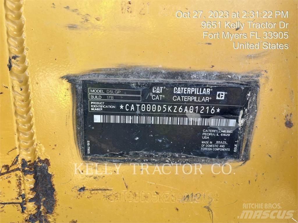 CAT D5 Dozers - Tratores rastos
