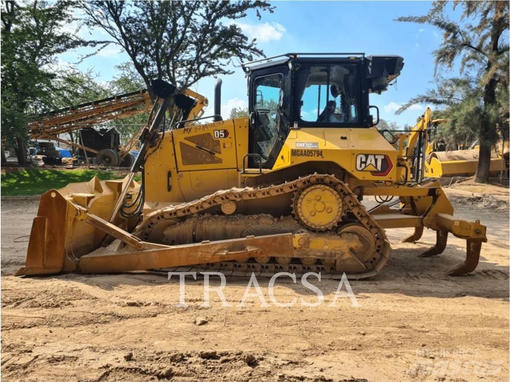 CAT D5 Dozers - Tratores rastos