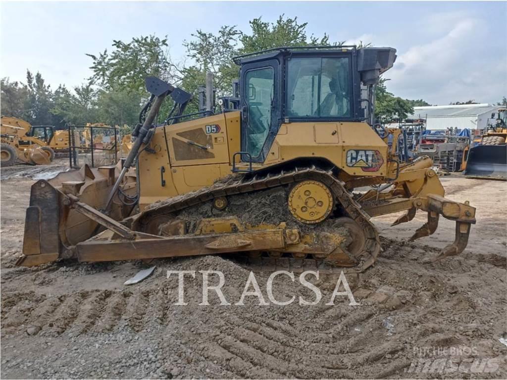 CAT D5 Dozers - Tratores rastos